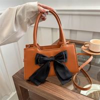 Women's Medium Pu Leather Solid Color Bow Knot Classic Style Streetwear Zipper Crossbody Bag main image 6