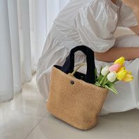 Women's Medium Straw Solid Color Vacation Beach Weave Bucket Magnetic Buckle Straw Bag sku image 2