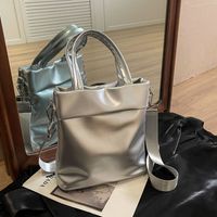 Women's Medium Pu Leather Solid Color Basic Classic Style Magnetic Buckle Tote Bag main image 2