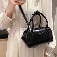 Women's Medium Pu Leather Solid Color Vintage Style Classic Style Zipper Crossbody Bag main image 3