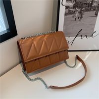 Women's Medium Pu Leather Solid Color Lingge Vintage Style Classic Style Lock Clasp Crossbody Bag Square Bag main image 6