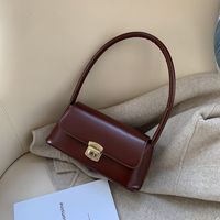 Women's Medium Pu Leather Solid Color Vintage Style Classic Style Lock Clasp Handbag sku image 3