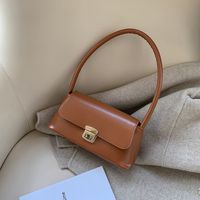 Women's Medium Pu Leather Solid Color Vintage Style Classic Style Lock Clasp Handbag sku image 4