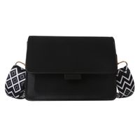 Women's Medium Special Solid Color Vintage Style Classic Style Magnetic Buckle Crossbody Bag main image 2