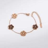 304 Stainless Steel 18K Gold Plated IG Style Commute Hollow Out Flower Bracelets main image 4