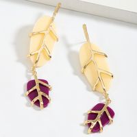 1 Pair Simple Style Classic Style Leaves Inlay Synthetic Resin Alloy Resin Drop Earrings sku image 2