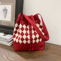 Women's Medium Knit Geometric Vintage Style Classic Style String Tote Bag sku image 2