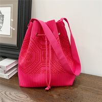 Women's Medium Knit Geometric Vintage Style Classic Style String Tote Bag sku image 14