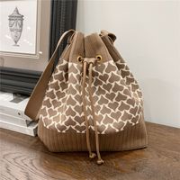 Women's Medium Knit Geometric Vintage Style Classic Style String Tote Bag sku image 20