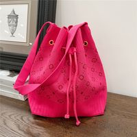 Women's Medium Knit Geometric Vintage Style Classic Style String Tote Bag sku image 24