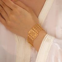 Wholesale Elegant Bridal Classic Style Geometric Copper 18K Gold Plated Bracelets main image 1