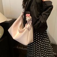 Women's Medium Pu Leather Solid Color Basic Classic Style Sewing Thread Zipper Underarm Bag main image 4