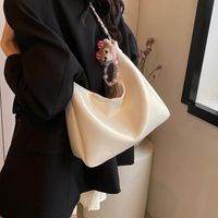 Women's Medium Pu Leather Solid Color Basic Classic Style Sewing Thread Zipper Underarm Bag main image 5