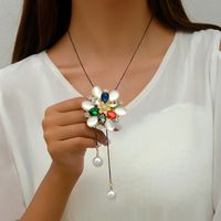 Wholesale Jewelry Sweet Shiny Flower Alloy Rhinestones Pearl Plating Inlay Sweater Chain Long Necklace main image 3
