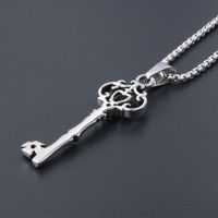 Gothique Couronne Clé Hommes Femmes En Acier Inoxydable Collier Pendentif Punk Accessoires De Mode main image 7