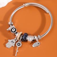 Cute Lady Sweet Palm Key Alloy Inlay Rhinestones Women's Bangle sku image 1