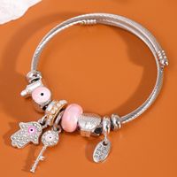 Mignon Dame Sucré Paume Clé Alliage Incruster Strass Femmes Bracelet main image 3