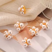 1 Pair Elegant Simple Style Solid Color Plating Inlay Artificial Pearl Brass Artificial Pearls 18K Gold Plated Ear Studs main image 7