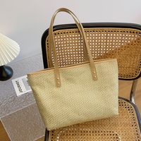 Women's Medium Straw Solid Color Vacation Beach Zipper Tote Bag main image 2