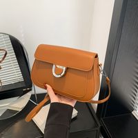 Women's Medium Pu Leather Solid Color Vintage Style Classic Style Flip Cover Crossbody Bag main image 2