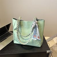 Femmes Grande Faux Cuir Couleur Unie De Base Style Classique Fermeture Éclair Sac À Main main image 4