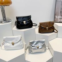 Women's Medium Pu Leather Solid Color Basic Classic Style Lock Clasp Crossbody Bag main image 6