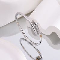 304 Stainless Steel 18K Gold Plated Simple Style Classic Style Commute Solid Color Bangle main image 6