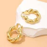 1 Pair Elegant Classic Style Twist Plating Copper 18K Gold Plated Earrings main image 1