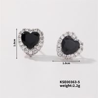 1 Par Dulce Estilo Simple Forma De Corazón Enchapado Embutido Cobre Circón Plateado Pendientes sku image 4