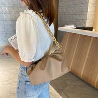 Women's Medium Pu Leather Solid Color Streetwear Cloud Shape Lock Clasp Underarm Bag main image 3