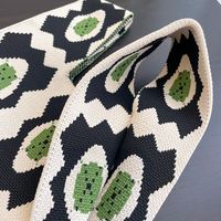 Women's Medium Knit Geometric Vintage Style Open Handbag main image 3