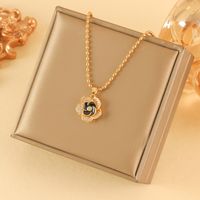 201 Stainless Steel Brass 18K Gold Plated Simple Style Classic Style Hollow Out Inlay Heart Shape Flower Zircon Pendant Necklace main image 8