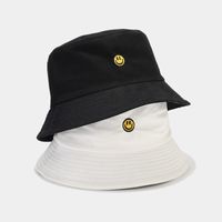 Women's Simple Style Smiley Face Solid Color Embroidery Wide Eaves Bucket Hat main image 5