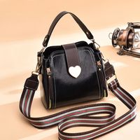 Women's Medium Pu Leather Heart Shape Basic Bucket Zipper Shoulder Bag Crossbody Bag main image 1