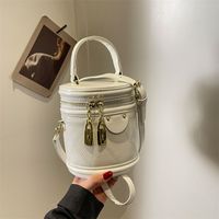 Women's Pu Leather Solid Color Classic Style Sewing Thread Zipper Bucket Bag main image 1