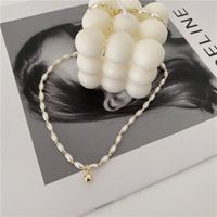 Retro Style Imitation Pearl Round Beads Pendant Necklace Clavicle Chain main image 3