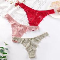 Solid Color Lightweight Lace Low Waist Thong Panties main image 2