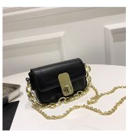 Women's Small Pu Leather Solid Color Basic Chain Square Lock Clasp Crossbody Bag sku image 4