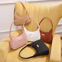 Women's Medium All Seasons Pu Leather Solid Color Elegant Classic Style Dumpling Shape Zipper Shoulder Bag Handbag main image 6
