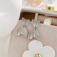 1 Pair Elegant Lady Fish Tail Alloy White Gold Plated Drop Earrings main image 4