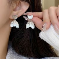 1 Pair Elegant Lady Fish Tail Alloy White Gold Plated Drop Earrings main image 3