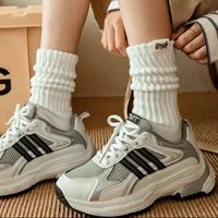 Unisex Sports Solid Color Cotton Crew Socks A Pair main image 4