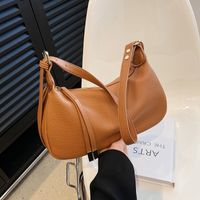 Women's All Seasons Pu Leather Classic Style Shoulder Bag main image 6