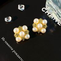 1 Paire Style Simple Géométrique Placage Perle D'imitation Alliage Perles Artificielles Boucles D'oreilles main image 5