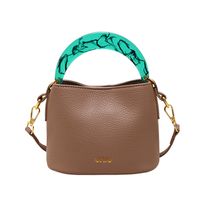 Women's Small All Seasons Pu Leather Solid Color Basic Bucket Lock Clasp Handbag sku image 3