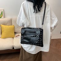 Women's Pu Leather Solid Color Streetwear Sewing Thread Magnetic Buckle Flip Cover Shoulder Bag sku image 4
