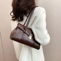 Women's Medium Pu Leather Solid Color Elegant Lock Clasp Underarm Bag main image 5