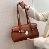 Women's Medium Pu Leather Solid Color Elegant Lock Clasp Underarm Bag main image 4