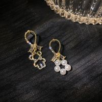 1 Pair Casual Glam Simple Style Moon Butterfly Bird Plating Inlay Alloy Rhinestones 14k Gold Plated Ear Studs main image 2