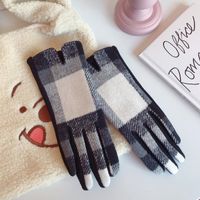Women's Retro Plaid Woolen Polyester Gloves sku image 9